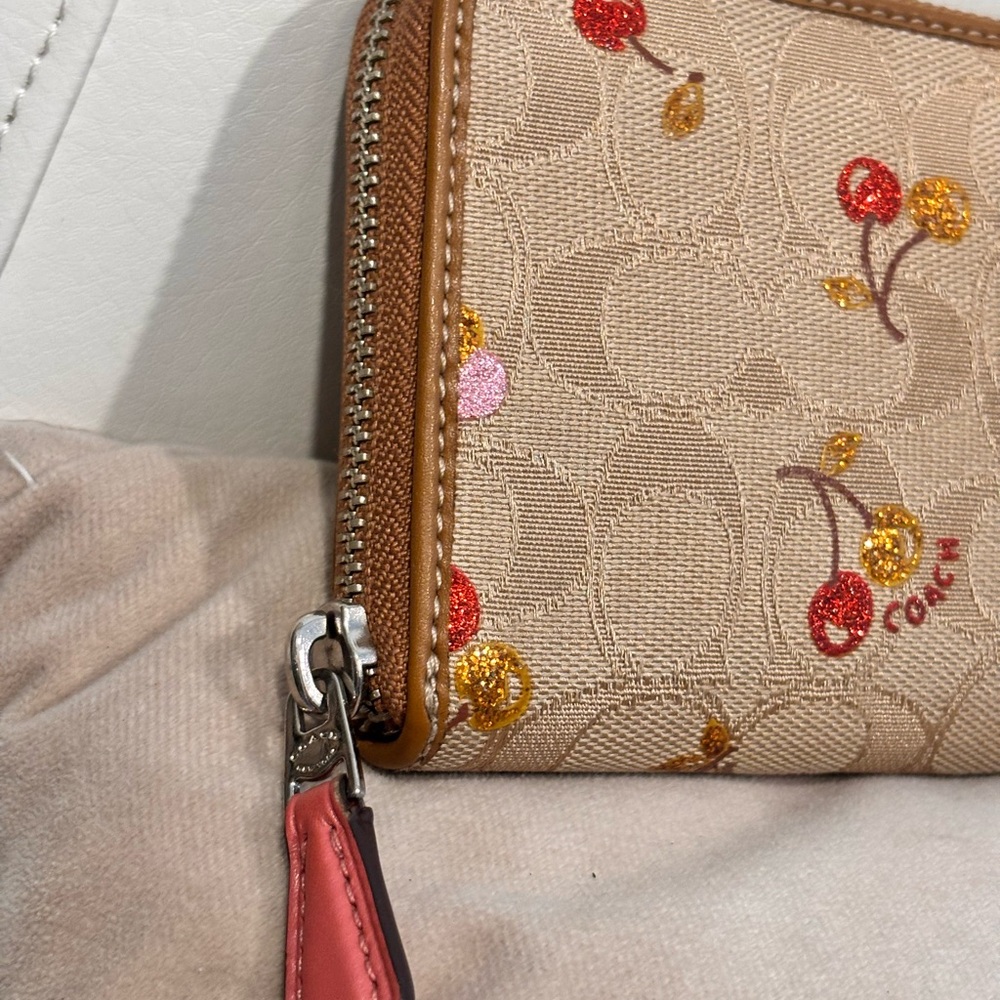 COACH Glitter Cherry Print Signature Jacquard Accordion Zip Wallet - Picture 4 of 16